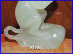 Chinese Jade 4.5 Monkey w Peach Jadeite Nephrite celadon finely carved VINTAGE
