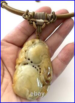 Vintage Chinese Natural Carved Jade Pendant On Macrame Silk Necklace Old & Rare