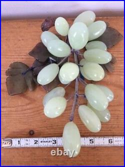 Vtg Chinese Celadon Marble Alabaster Jade Stone Green Grapes Agate Sculpture